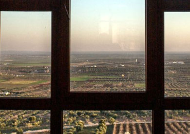 الاراضي السورية كما تبدو من احد مساجد كيليش